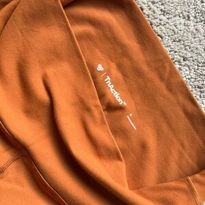 SOLD ❌ Aritzia TNA Cheeky leggings